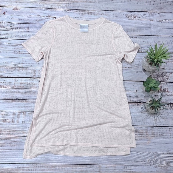 lululemon athletica Tops - Lululemon Tee